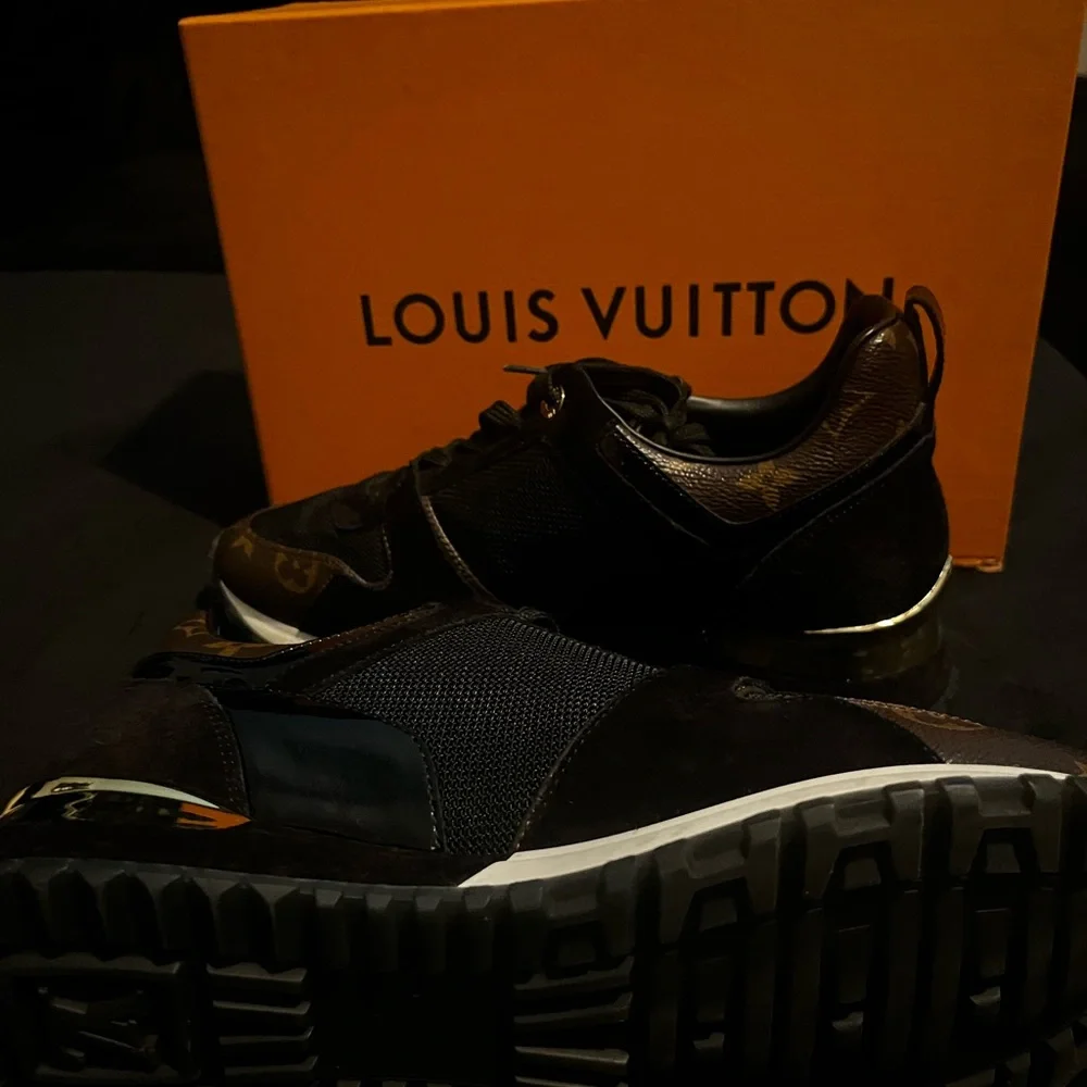 Louis Vuitton Black and Brown Monogram Sneakers - Picture 5 of 8